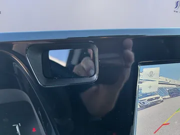 Car image 31