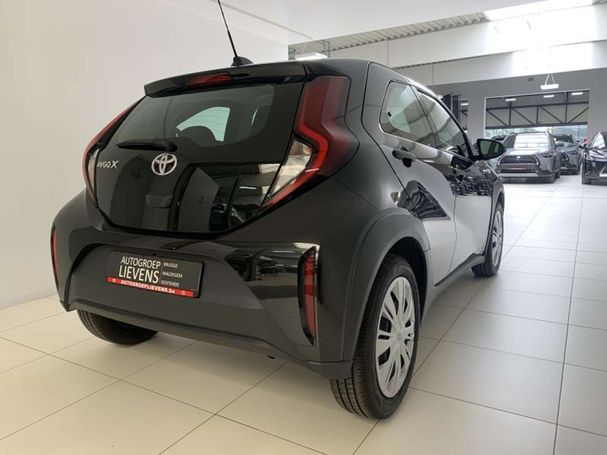 Toyota Aygo X 53 kW image number 6