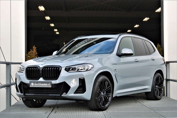 BMW X3 xDrive30e 215 kW image number 1