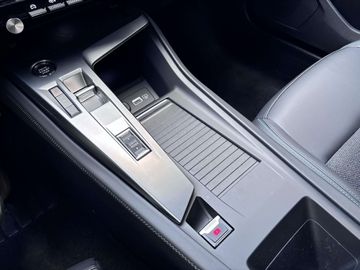 Car image 36