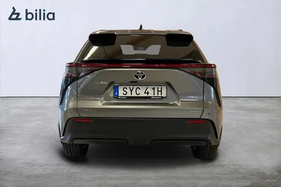 Car image 3