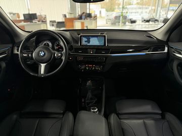 Car image 38