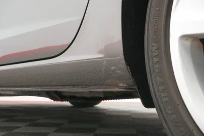 Car image 31