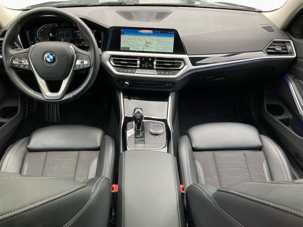 BMW 330d Sport Line 195 kW image number 13