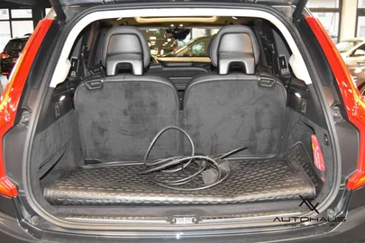 Car image 32