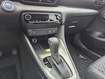 Car image 13