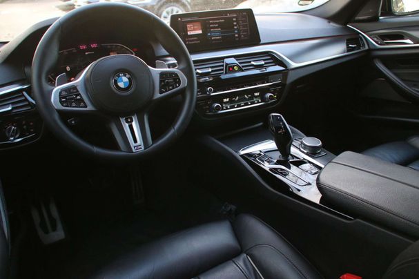 BMW 530i Touring xDrive 185 kW image number 8