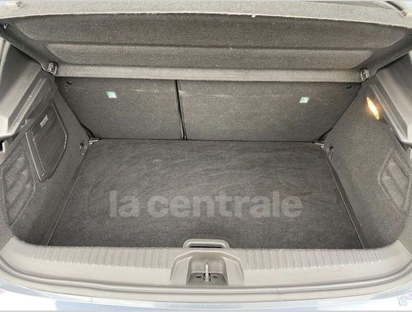 Renault Clio TCe 130 Initiale Paris 96 kW image number 21