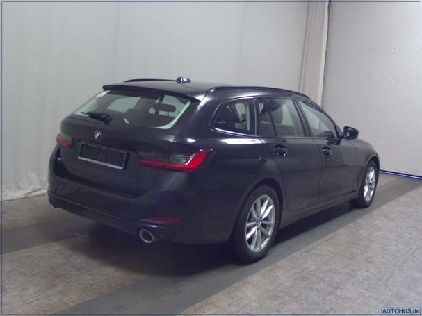 BMW 320d Touring xDrive 140 kW image number 4