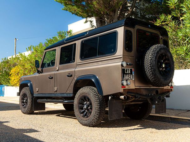 Land Rover Defender 110 90 kW image number 5