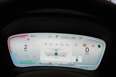 Car image 23