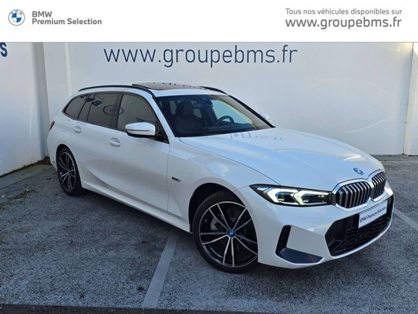 BMW 330 Touring M Sport xDrive 137 kW image number 1