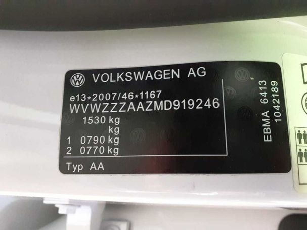 Volkswagen up! 60 kW image number 12