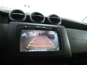 Car image 28