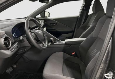 Car image 14