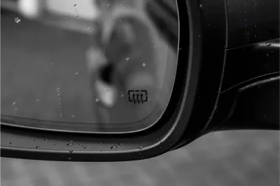 Car image 49