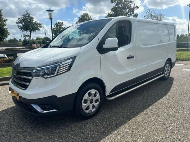 Renault Trafic dCi 150 110 kW image number 2