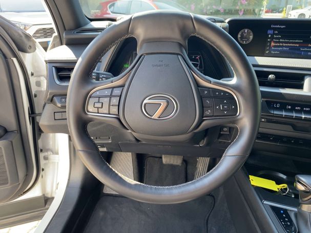 Lexus UX 250h 135 kW image number 16