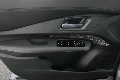 Car image 49