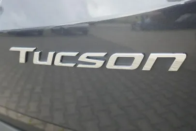 Car image 40