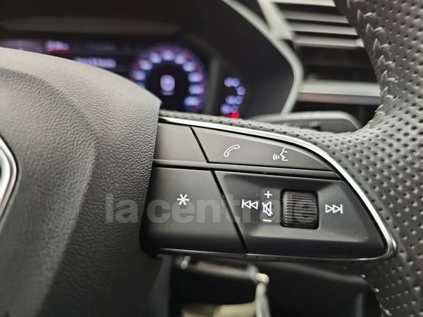 Audi Q3 35 TFSI S-line 110 kW image number 28