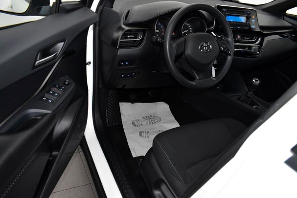 Toyota C-HR 85 kW image number 9