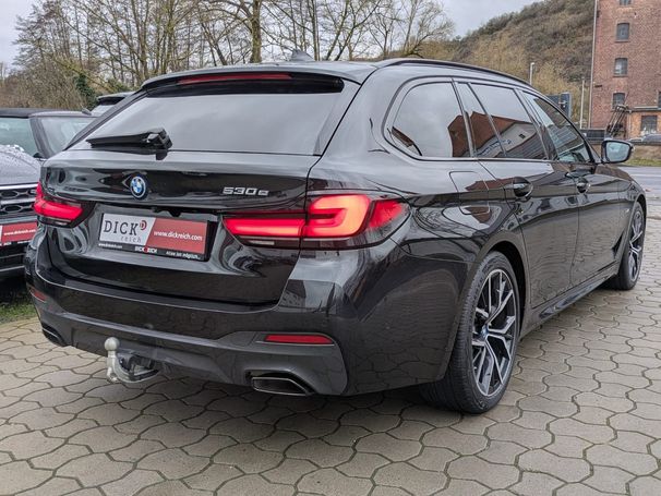 BMW 530i Touring 215 kW image number 2