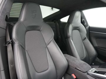 Car image 37