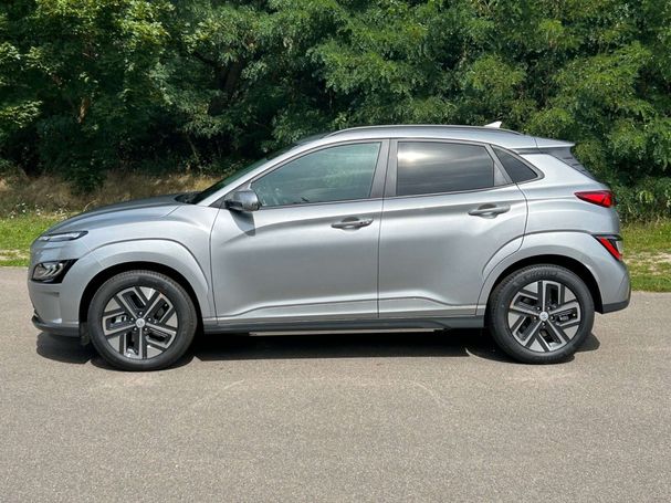 Hyundai Kona EV 150 kW image number 7