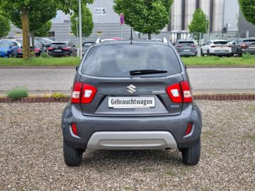 Car image 5