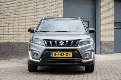 Car image 5