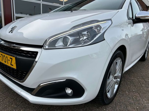 Peugeot 208 PureTech Signature 60 kW image number 18