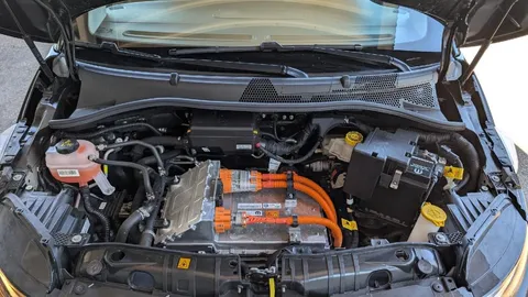 Car image 25