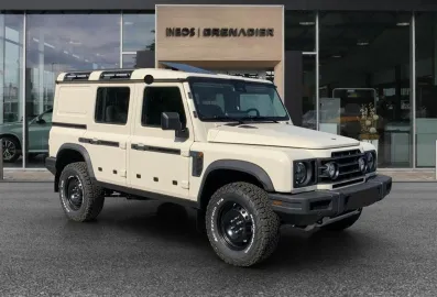 Car image 5