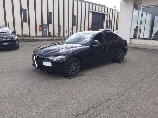 Alfa Romeo Giulia 2.2 AT8 Business 118 kW image number 8