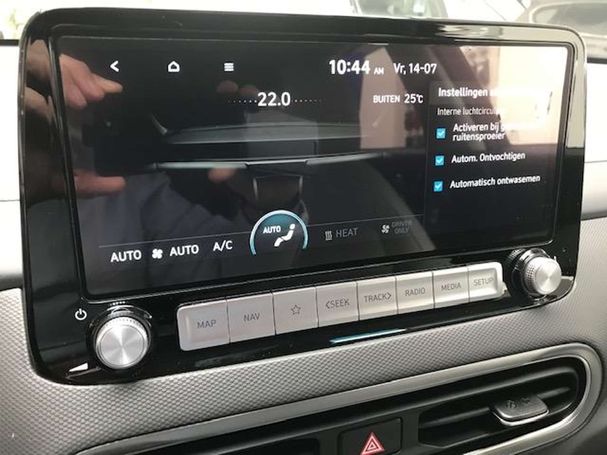 Hyundai Kona 64 kWh 150 kW image number 18