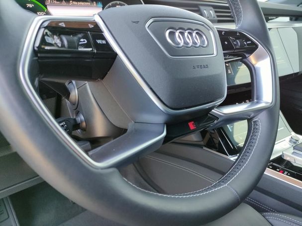 Audi e-tron 55 quattro S-line 300 kW image number 23