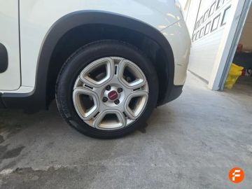Car image 22