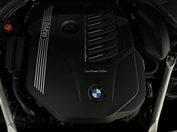 BMW 540i Touring xDrive 250 kW image number 15