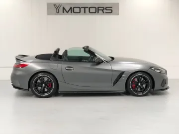 Car image 4