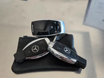 Car image 35