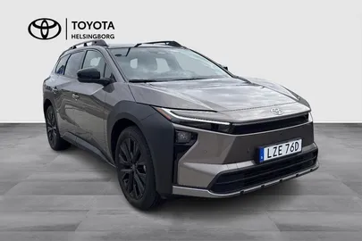 Car image 2