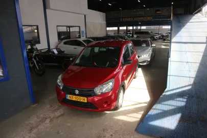 Car image 24