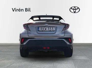 Car image 3