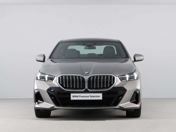 BMW 520i 140 kW image number 6