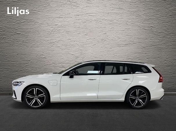 Volvo V60 T8 R Design AWD Recharge 293 kW image number 3