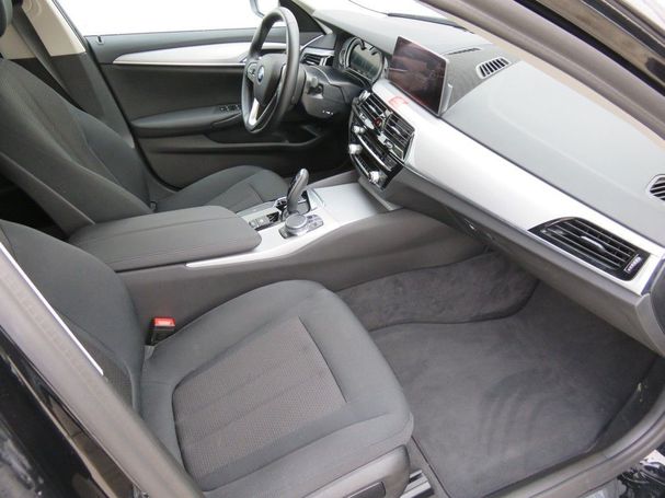 BMW 520d Touring 140 kW image number 10