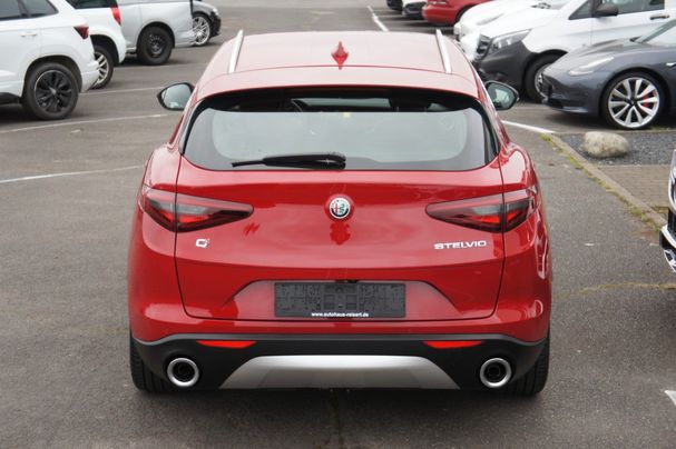 Alfa Romeo Stelvio 2.2 AT8 Super 140 kW image number 3