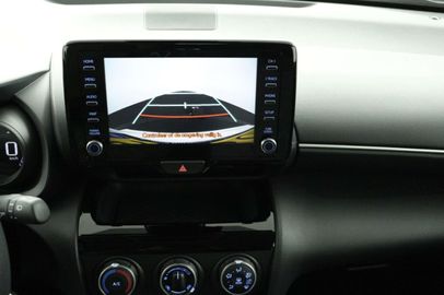 Car image 24