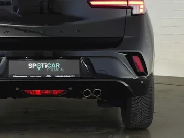 Car image 32